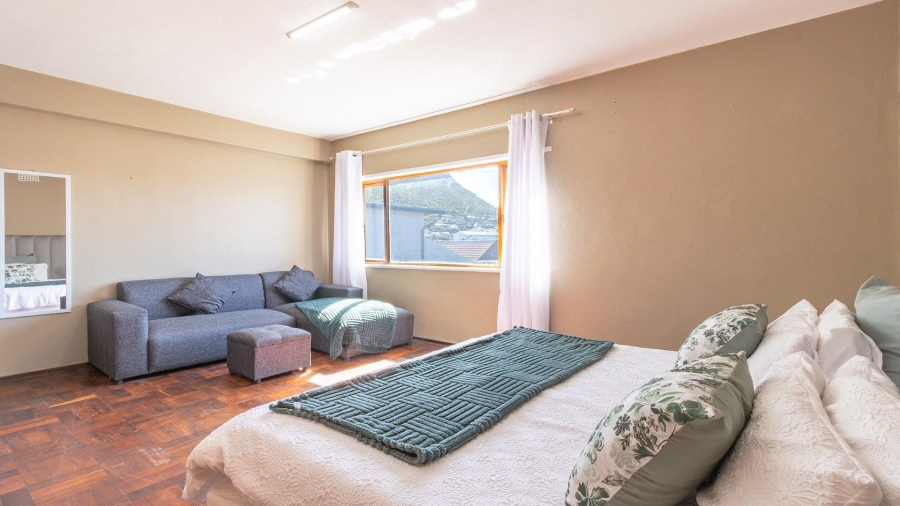 2 Bedroom Property for Sale in Muizenberg Western Cape